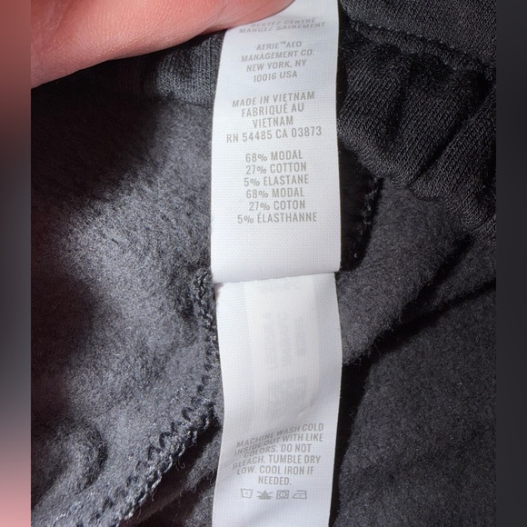 Aerie fleece lined Black Sweatpants - Picture 4 of 4